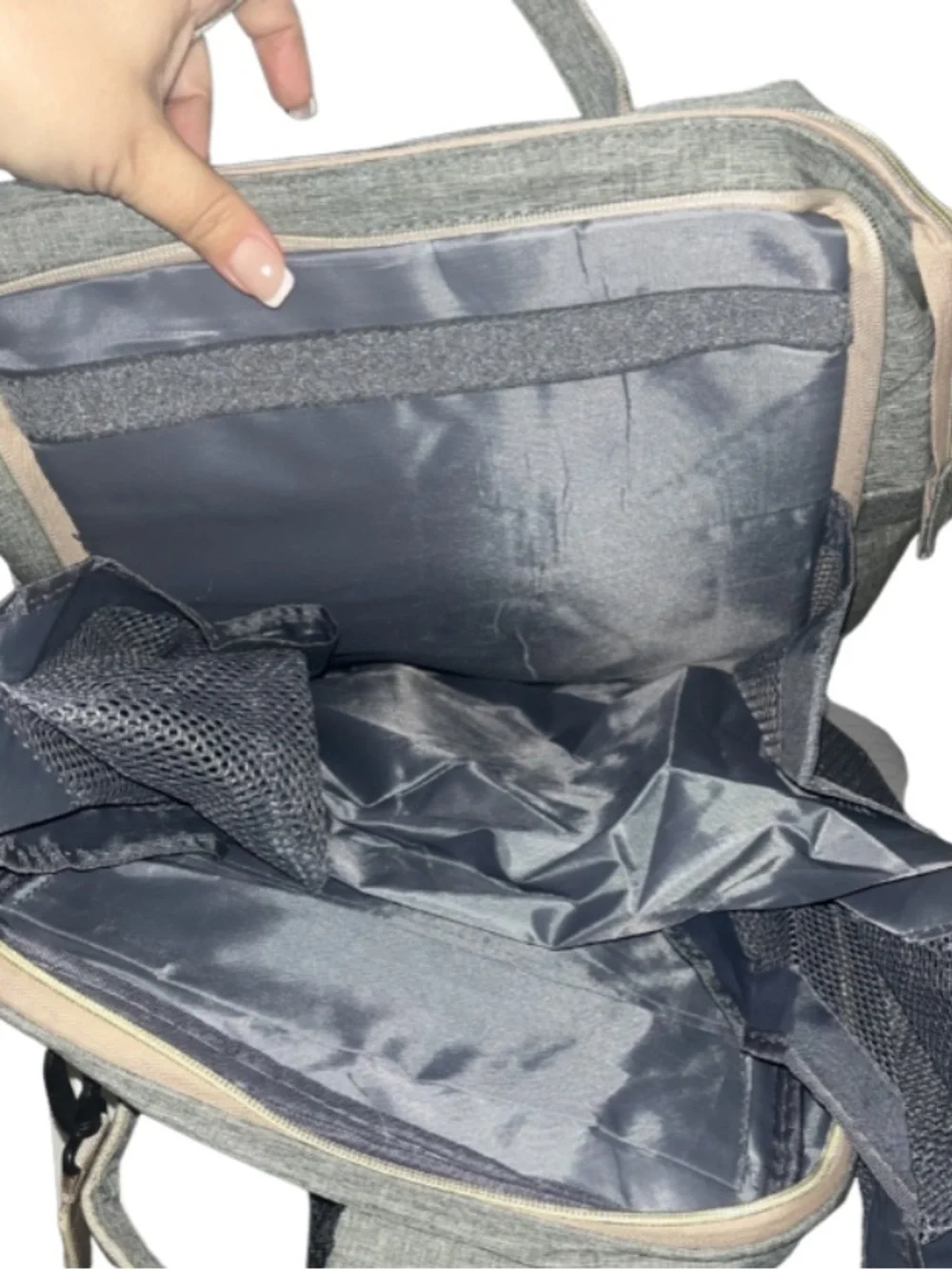 3-in-1 Multifunctional Diaper
Backpack w/Foldable
Changing Station Heather Grey - Picture 3 of 7